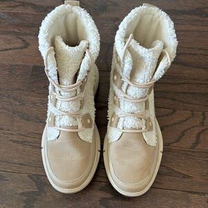 Sorel Women's Winter Boots in Cream and Tan
